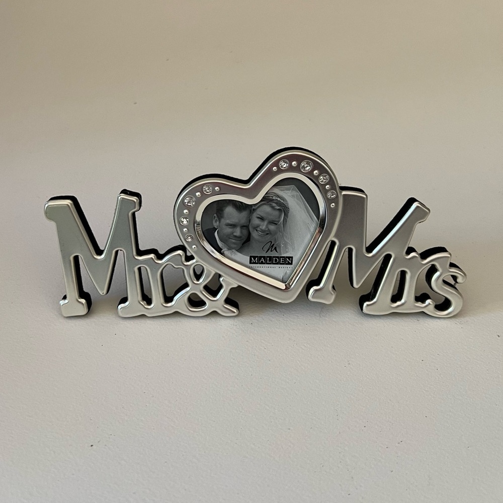 Wedding decor stuff: Mr&Mis silver tone frame